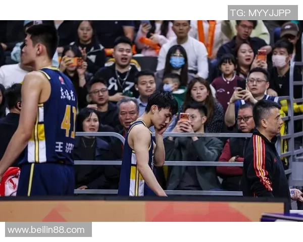 南京篮球队耐力变革引发热议球迷期待新赛季表现提升